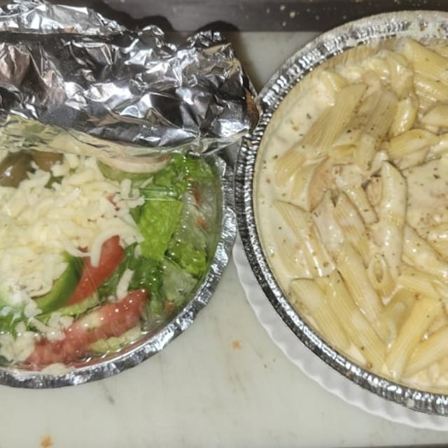 Fettuccine Alfredo With Chicken.