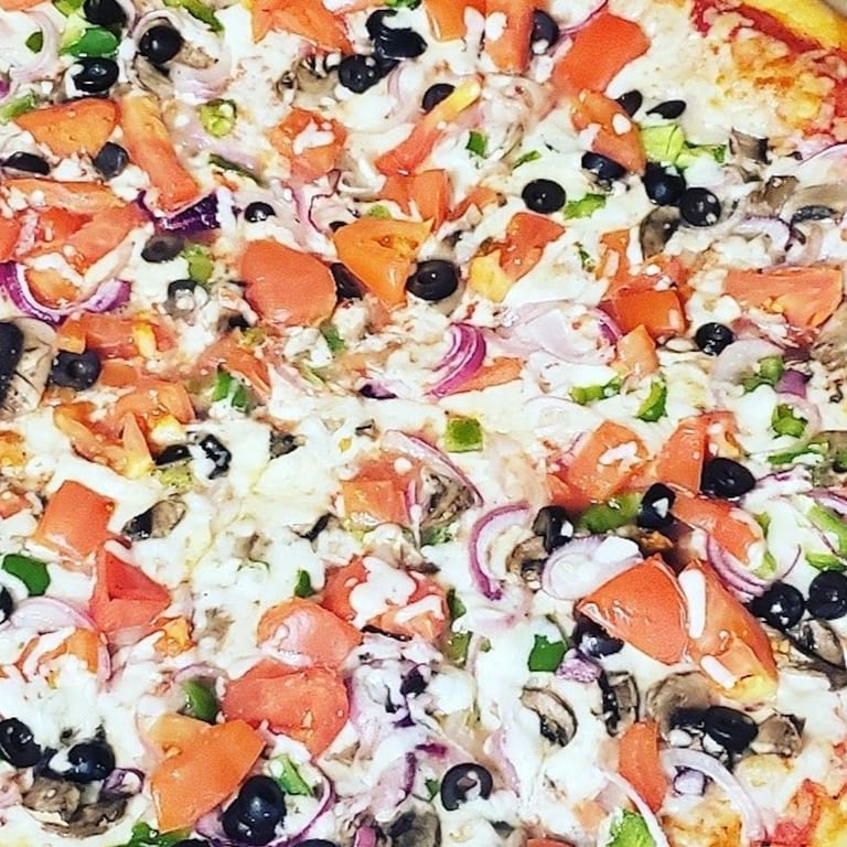 Delicious Veggie Pizza and More!